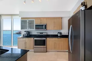 325 S Biscayne Blvd, Miami, FL 33131 - Photo 5