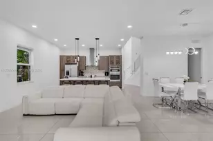 15540 NW 88th Ave, Miami Lakes, FL 33018 - Photo 5