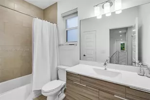 15540 NW 88th Ave, Miami Lakes, FL 33018 - Photo 29