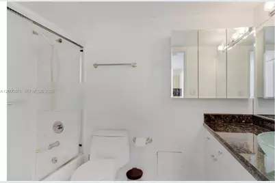 2301 Collins Ave #817, Miami Beach, FL 33139 - Photo 9