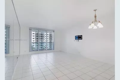 2301 Collins Ave #817, Miami Beach, FL 33139 - Photo 3