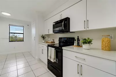 8401 NW 8 St #401, Miami, FL 33126 - Photo 5