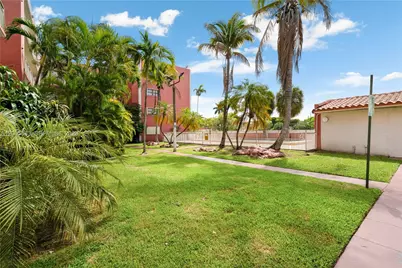 8401 NW 8 St #401, Miami, FL 33126 - Photo 31