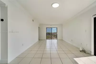 8401 NW 8 St #401, Miami, FL 33126 - Photo 13