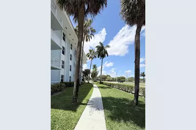 505 S Pine Island Rd #208B, Plantation, FL 33324 - Photo 17