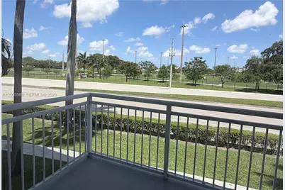 505 S Pine Island Rd #208B, Plantation, FL 33324 - Photo 15