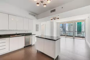 92 SW 3rd St, Miami, FL 33130 - Photo 9