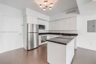 92 SW 3rd St, Miami, FL 33130 - Photo 11