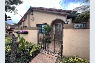 6633 NW 178th Ter, Hialeah, FL 33015 - Photo 5