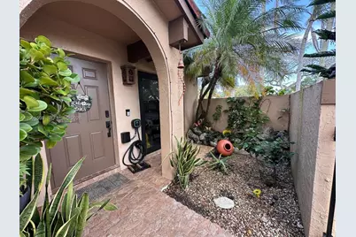 6633 NW 178th Ter, Hialeah, FL 33015 - Photo 13