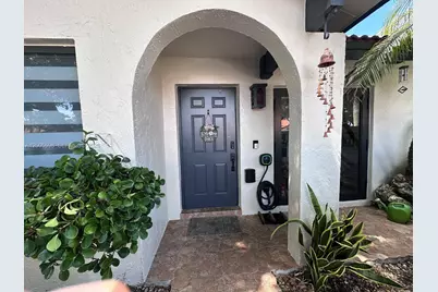 6633 NW 178th Ter, Hialeah, FL 33015 - Photo 5