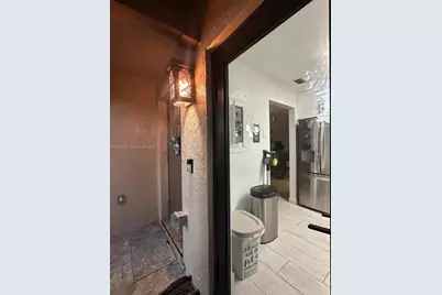 6633 NW 178th Ter, Hialeah, FL 33015 - Photo 9