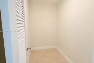 8581 NW 17th St, Plantation, FL 33322 - Photo 21