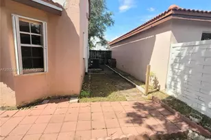 8248 NW 199th Terrace, Hialeah, FL 33015 - Photo 27