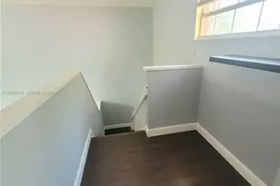 8248 NW 199th Terrace, Hialeah, FL 33015 - Photo 11