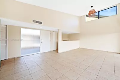 6601 SW 116th Ct #404, Miami, FL 33173 - Photo 7