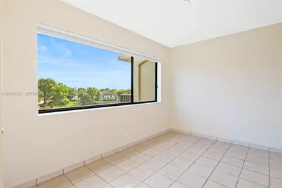 6601 SW 116th Ct #404, Miami, FL 33173 - Photo 9