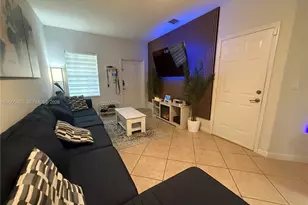 8979 SW 225th St, Cutler Bay, FL 33190 - Photo 5