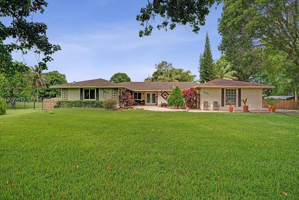 4981 SW 186th Ave - 4981 SW 186th Ave, Southwest Ranches, FL 33332 Luxury Property | Jose Angel Pina
