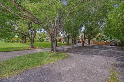 4981 SW 186th Ave, Southwest Ranches, FL 33332 - Photo 47