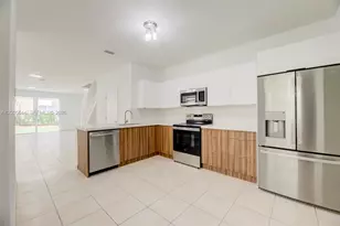 2143 Hacienda Terrace, Weston, FL 33327 - Photo 5