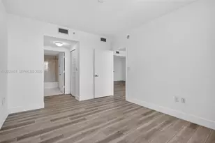 2775 NE 187th St, Aventura, FL 33180 - Photo 17