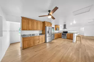 4401 NE 15th Terrace, Oakland Park, FL 33334 - Photo 5