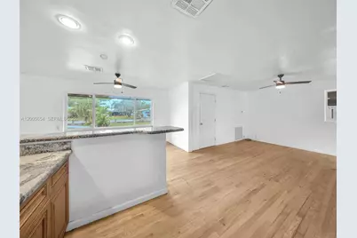4401 NE 15th Ter, Oakland Park, FL 33334 - Photo 11