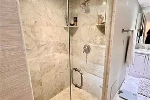 6423 Collins Ave, Miami Beach, FL 33141 - Photo 15