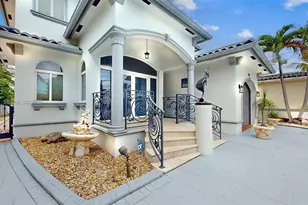 1131 Stillwater Dr, Miami Beach, FL 33141 - Photo 7