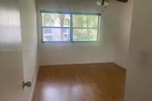 220 Lakeview Dr, Weston, FL 33326 - Photo 15