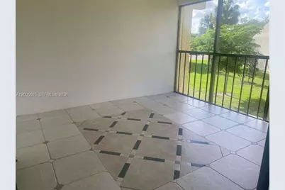 220 Lakeview Dr #203, Weston, FL 33326 - Photo 3