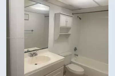 220 Lakeview Dr #203, Weston, FL 33326 - Photo 17