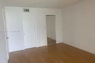 220 Lakeview Dr, Weston, FL 33326 - Photo 11