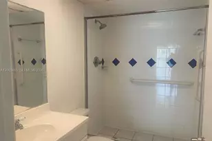 220 Lakeview Dr, Weston, FL 33326 - Photo 13