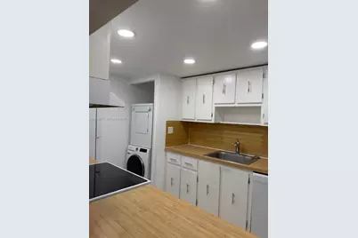 220 Lakeview Dr #203, Weston, FL 33326 - Photo 7