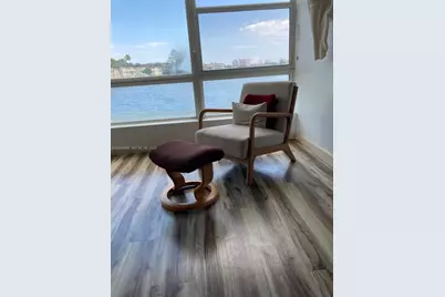 18901 NE 14th Ave #101, Miami, FL 33179 - Photo 5