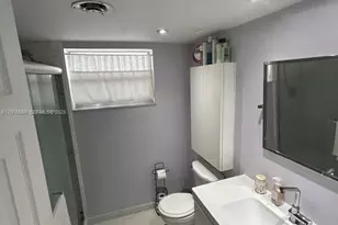 18901 NE 14th Ave, Miami, FL 33179 - Photo 13