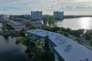 18901 NE 14th Ave, Miami, FL 33179 - Photo 25