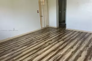 18901 NE 14th Ave, Miami, FL 33179 - Photo 11