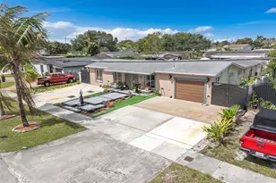 17932 NW 78th Ave, Hialeah, FL 33015 - Photo 3