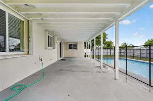 341 NW 15th St, Homestead, FL 33030 - Photo 3