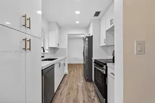 341 NW 15th St, Homestead, FL 33030 - Photo 23