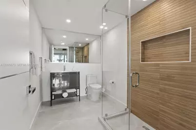 1500 Ocean Dr #1003, Miami Beach, FL 33139 - Photo 21
