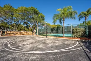 19901 E Country Club Dr, Aventura, FL 33180 - Photo 29
