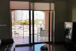 19901 E Country Club Dr, Aventura, FL 33180 - Photo 7