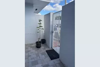10720 NW 7th St #7A, Miami, FL 33172 - Photo 3