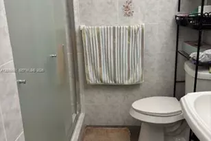 10720 NW 7th St, Miami, FL 33172 - Photo 23