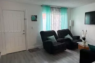 10720 NW 7th St, Miami, FL 33172 - Photo 5