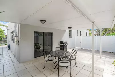 944 SW 10th Avenue, Miami, FL 33130 - Photo 31
